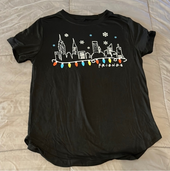 Friends Christmas T shirt bundle (2) - Picture 2 of 3